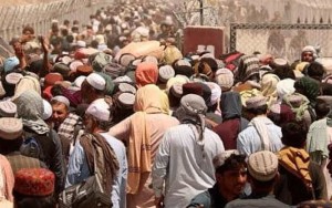 foto di afgani in fuga